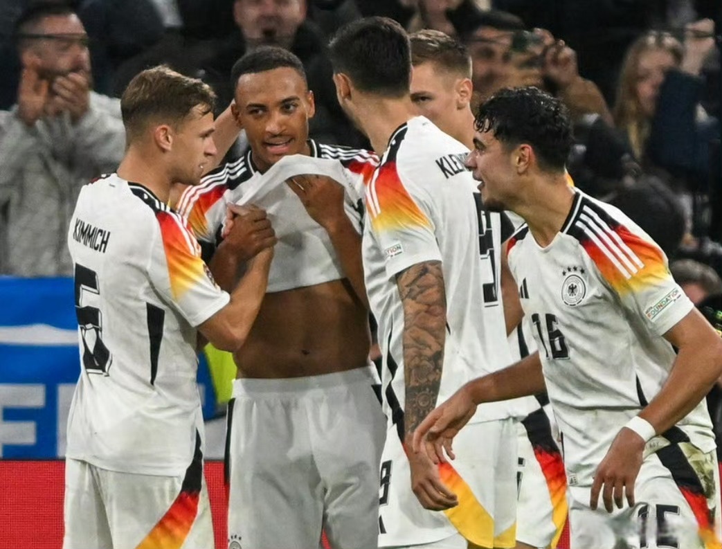 开云APP下载-欧联赛前走向成谜，西汉姆内部沟通，震撼外界，阵容厚度经受考验的简单介绍