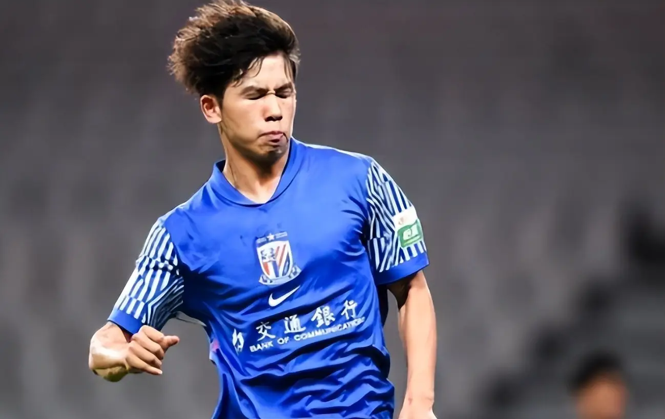 开云APP下载-赛后上海申花官宣签约：社区盾节点到来，底气十足，更衣室氛围转暖的简单介绍